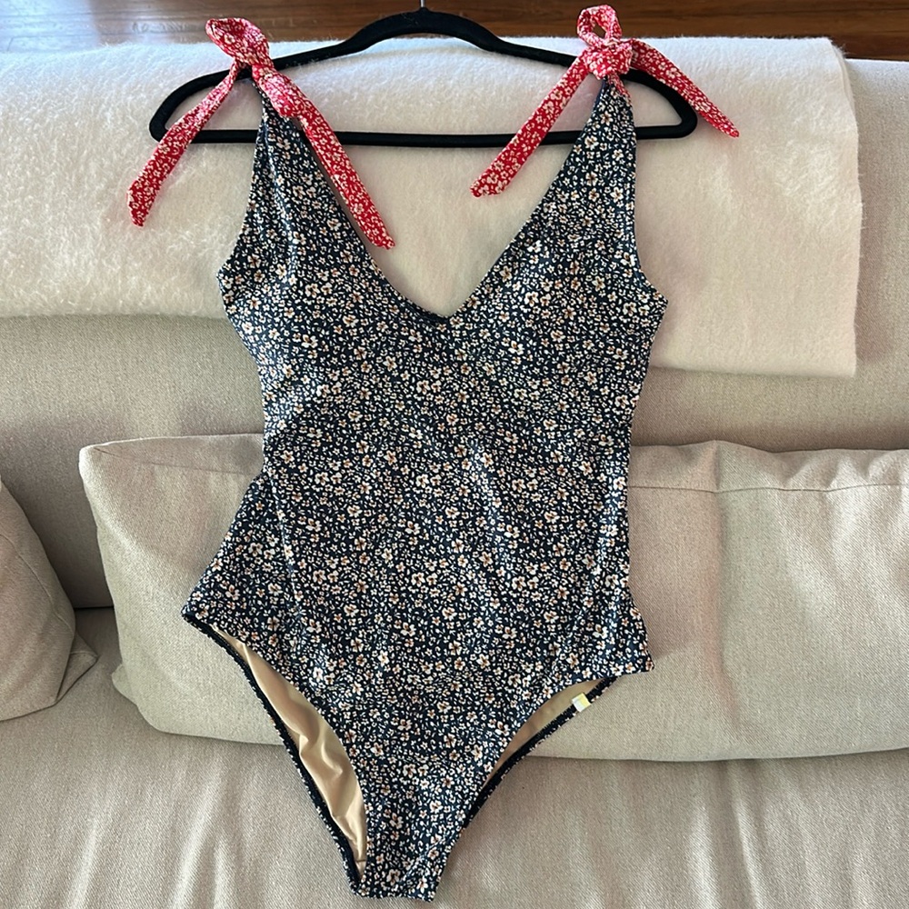 Summersalt The Tie Backflip one piece tie shoulder swimsuit
